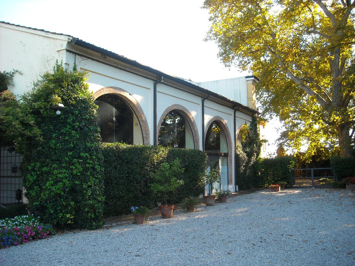 Villa Schiavi Sermide Kültér fotó